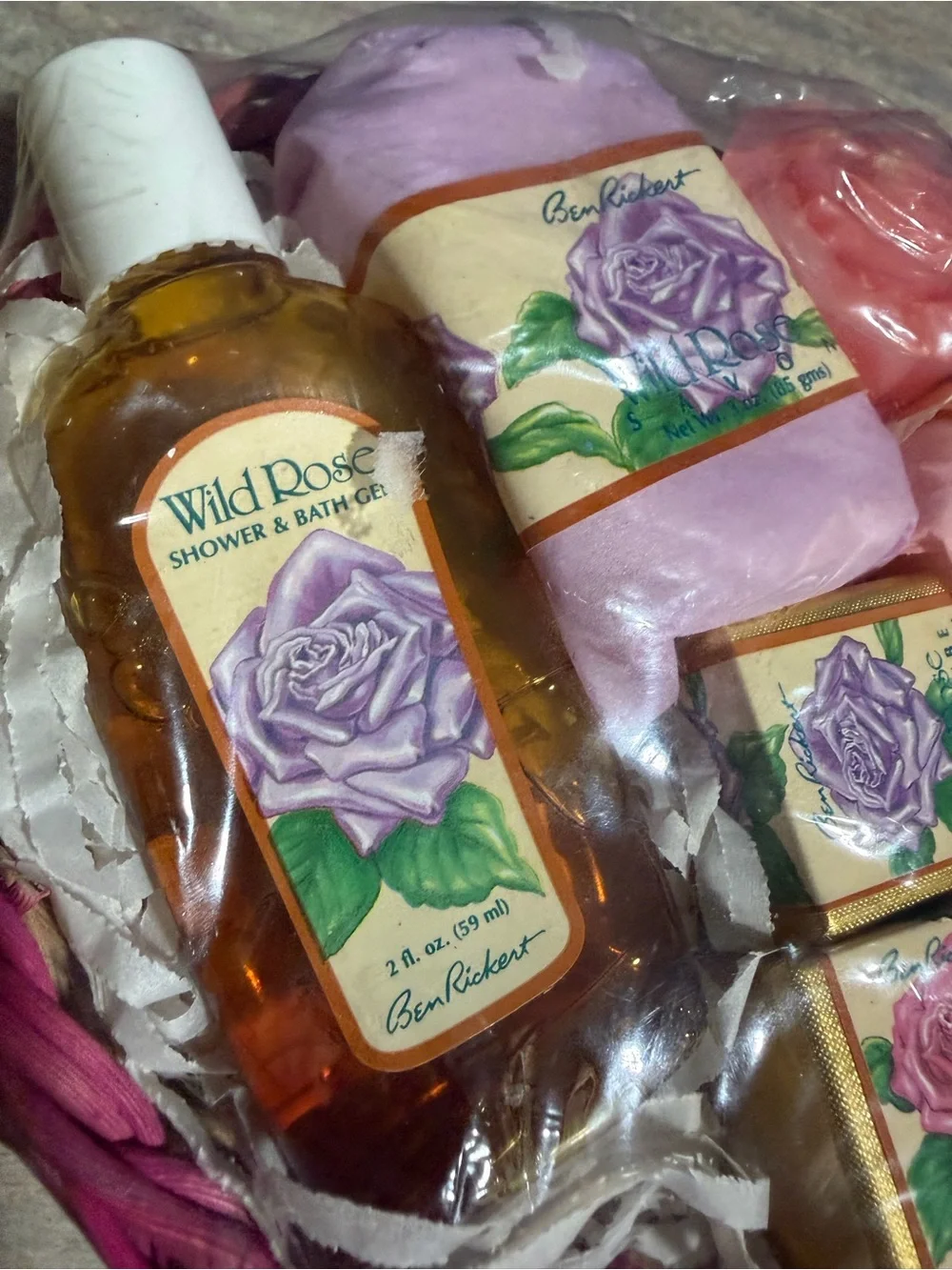 Ben Rickert 8-Piece Discontinued Wild Rose Floral Bath Gift Basket Set -